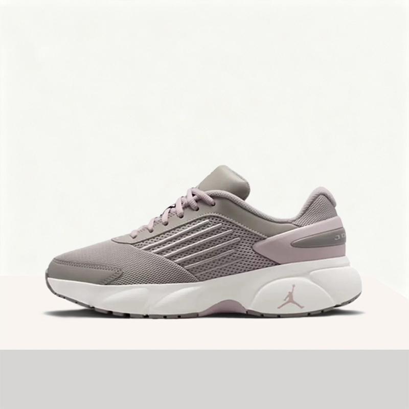 Women'S Shoes Nike Jordan - ナイキ ジョーダン TRUNNER FLOW: 快適で多用途、スタイリッシュで通気性のあるブラウンの女性用バスケットボール トレーニング