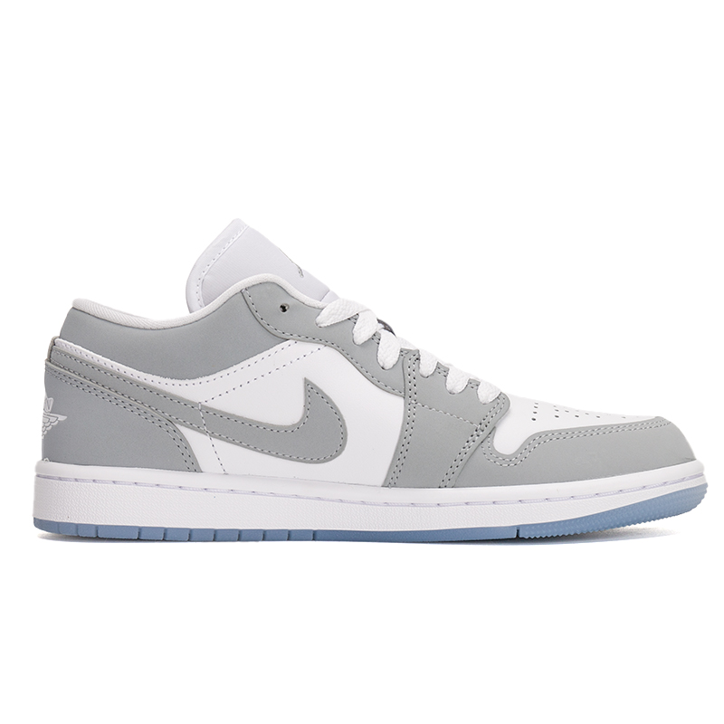 ナイキ メンズおよびレディース Aj1 レトロ ロートップ  - Women'S Shoes Nike Jordan のレビューと価格
