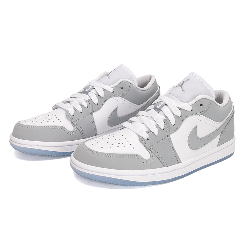 ナイキ メンズおよびレディース Aj1 レトロ ロートップ  - Women'S Shoes Nike Jordan のレビューと価格