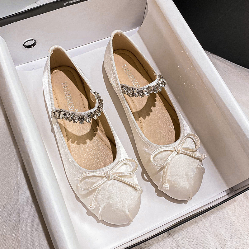 弾性ラインストーンバンドメアリージェーンズ女性ボウタイシルク - Ballet Flat Women のレビューと価格