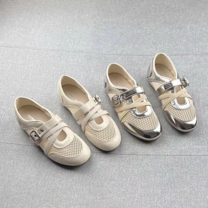 新しいスプライシング織り込み中空スニーカー 2026年春夏  - Women Shoes Casual のレビューと価格