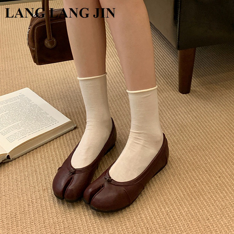 春スプリットトゥ女性バレエフラットファッション足袋靴カジュア - Ballet Flat Women のレビューと価格