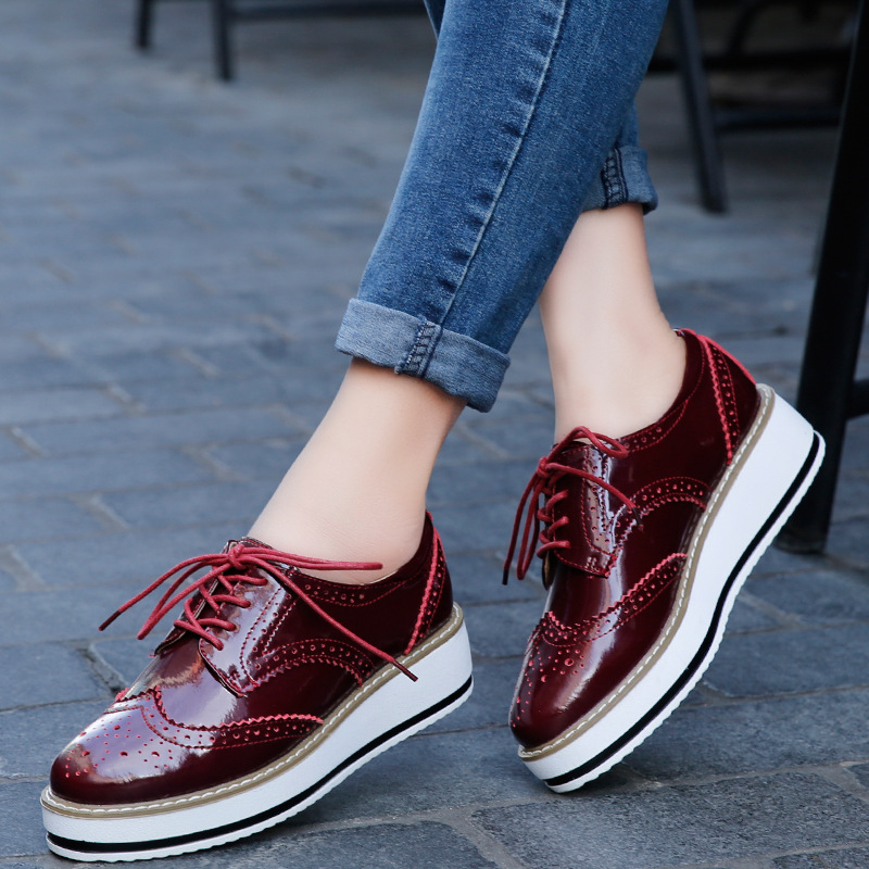 女性ローファーの靴革の厚さのヒールオックスフォード靴女性のレ - Oxford Lace Up Women のレビューと価格